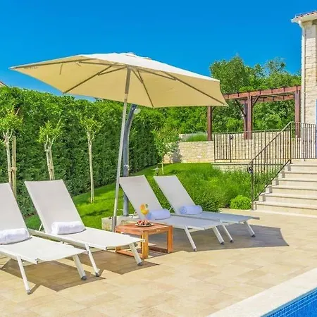 别墅 Sterpazzi Sleeps 8 Pool Air Con Wifi