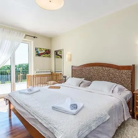 Sterpazzi Sleeps 8 Pool Air Con Wifi Villa Strpačići